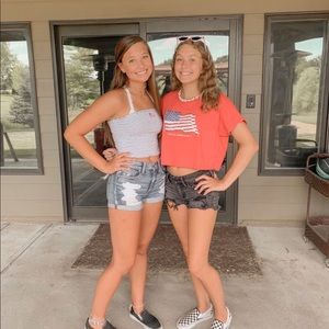 Meet your Posher, Brooke